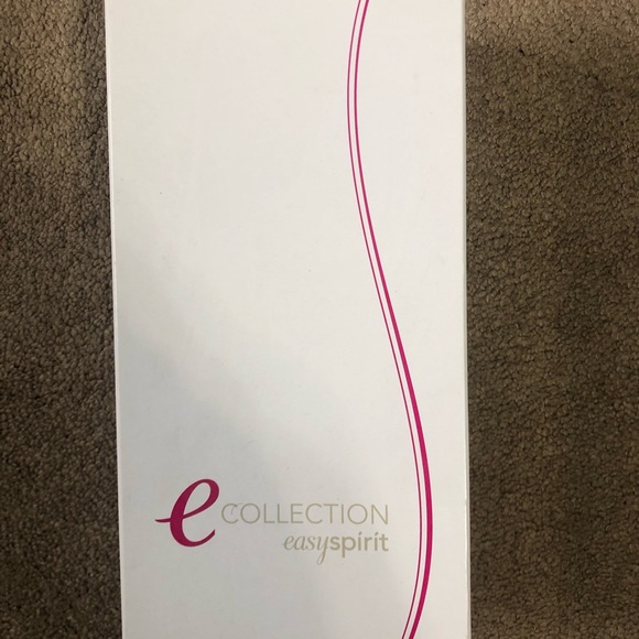 Sandals - Picture 4 of 4